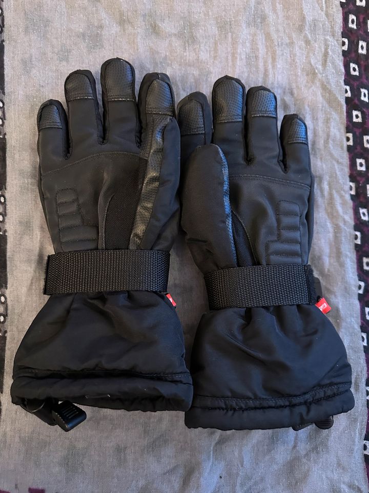 Handschuhe für Kids 140-170 top oder neu! Wasserdicht warm in Bad Doberan