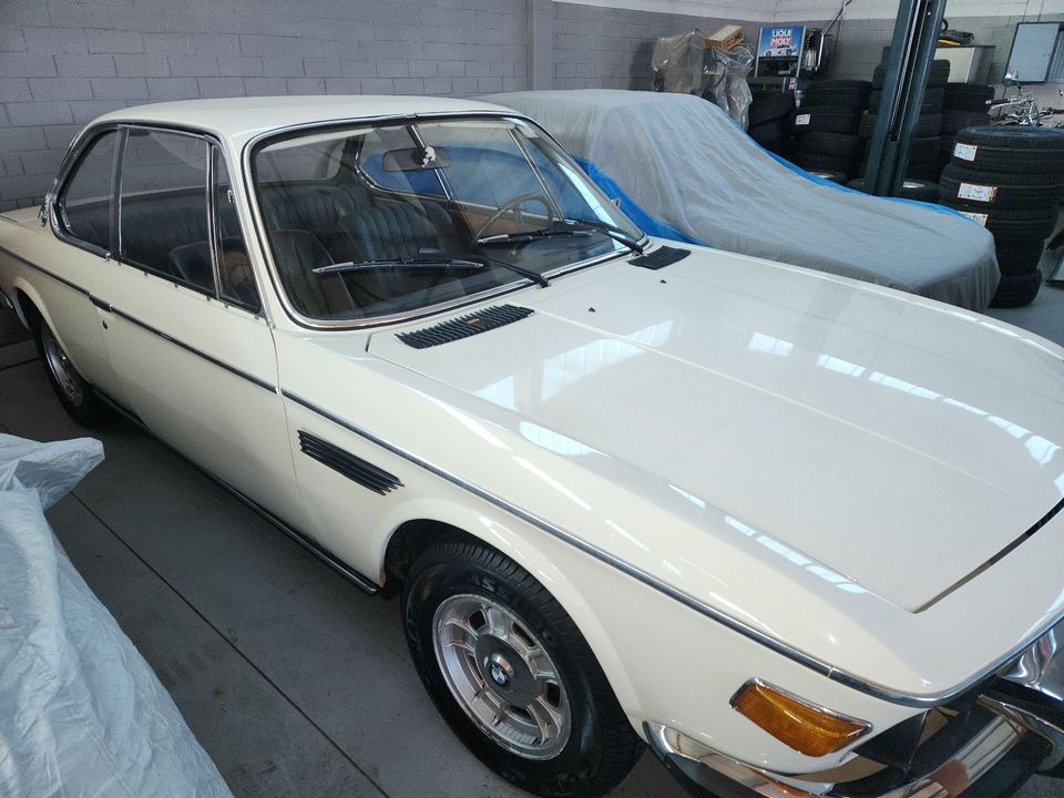 BMW 2800cs/Leder Oldtimer /Automatik/Elk.Fensterhebe in Schmelz