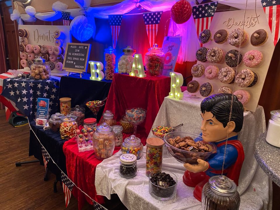 Candybar Superman in Neunkirchen