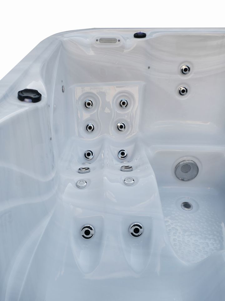 Outdoor Whirlpool Exclusiv "Modell Todtmoos" in Gengenbach