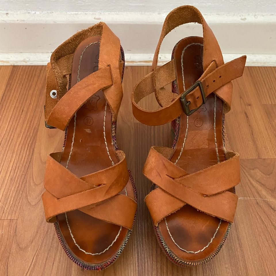 Eram Leder Wedges Plateau Sandalen Riemchen Gr 37 12cm in Bonn