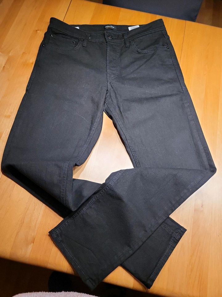 Jeans Jack&Jones Größe 32/34 in Mähren