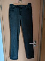 BRAX Damenjeans Gr. 40 Niedersachsen - Uplengen Vorschau