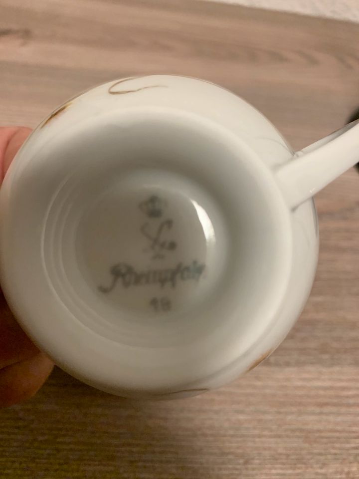 Sammeln Porzellan Tasse mit unter Teller in Mülheim (Ruhr)