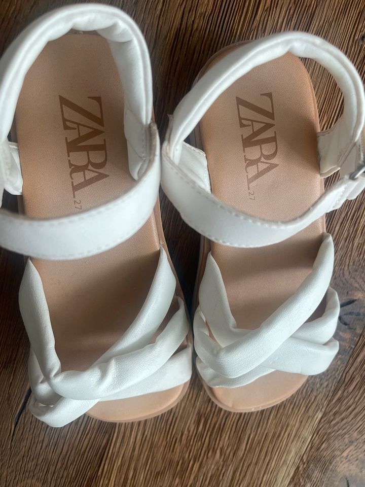 Sandalen Zara Gr.27 weiß w.NEU in Essen