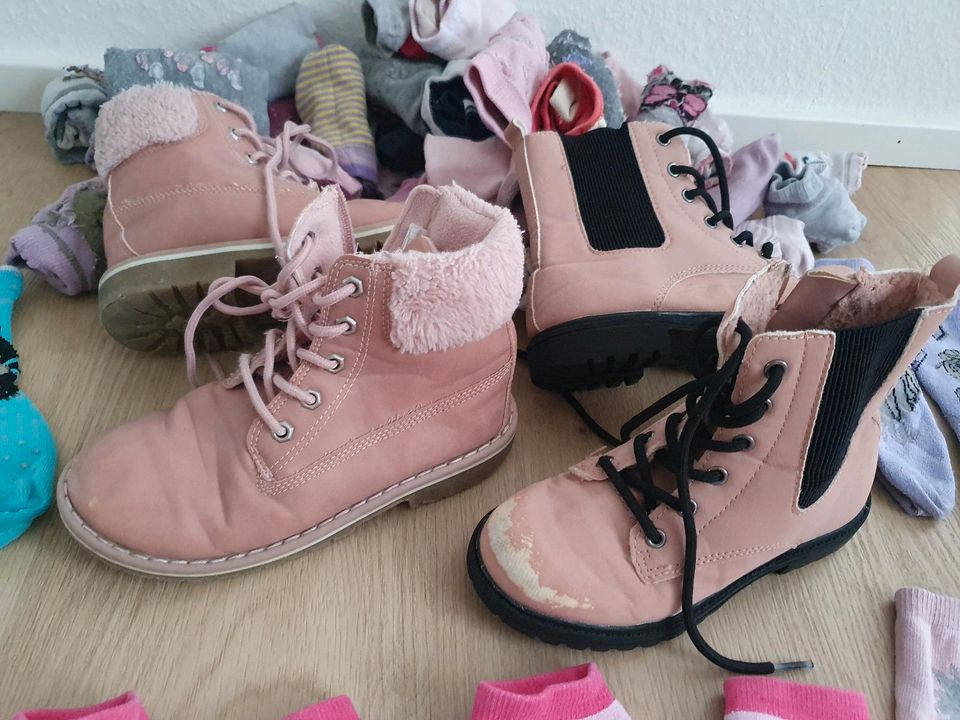 Mädchen Bekleidungspaket Schuhe Gr 30 31 Socken Paw Patrol Disney in Laupheim