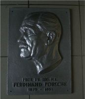 Porsche Relief Büste Metallplatte Ferdinand Porsche Rarität Bayern - Dorfen Vorschau