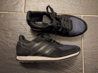 Adidas Sneaker 41 1/3 schwarz Hessen - Wiesbaden Vorschau