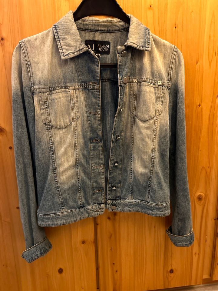 Armani Jeans, dünne Jeansjacke, Gr. 36, ohne Mängel in Nausnitz