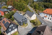 Denkmalgeschütztes Bauernhaus: 3 Wohnungen, 5 Garagen, volle Vermietung Bayern - Pressig Vorschau