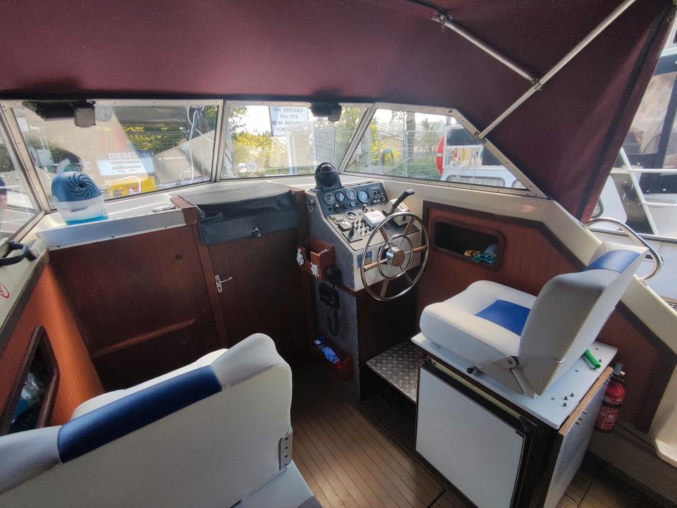 Motorboot Scand 26 Cabin in Laer