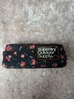 Mäppchen Federmappe Superdry Blumen Blümchen blau rosa Kosmetik Hessen - Usingen Vorschau