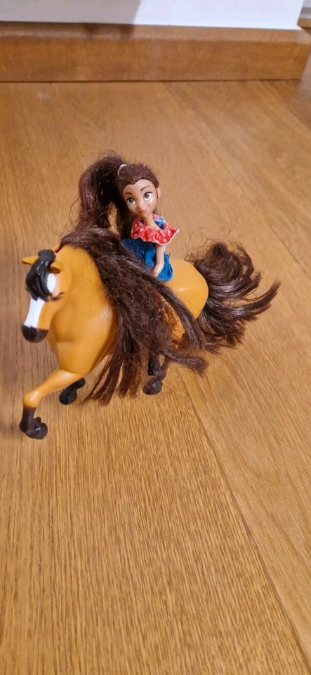 Lucky & Spirit Wild und frei Puppe Barbie in Siegburg