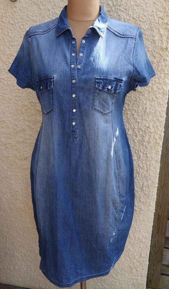 Jeans-Kleid von H&M "MAMA" in blau in Gr. L in Unterschleißheim