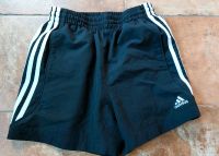 2 x kurze Sporthosen, Adidas, Gr. 140, blau, Gr. 152 schwarz Bayern - Landshut Vorschau