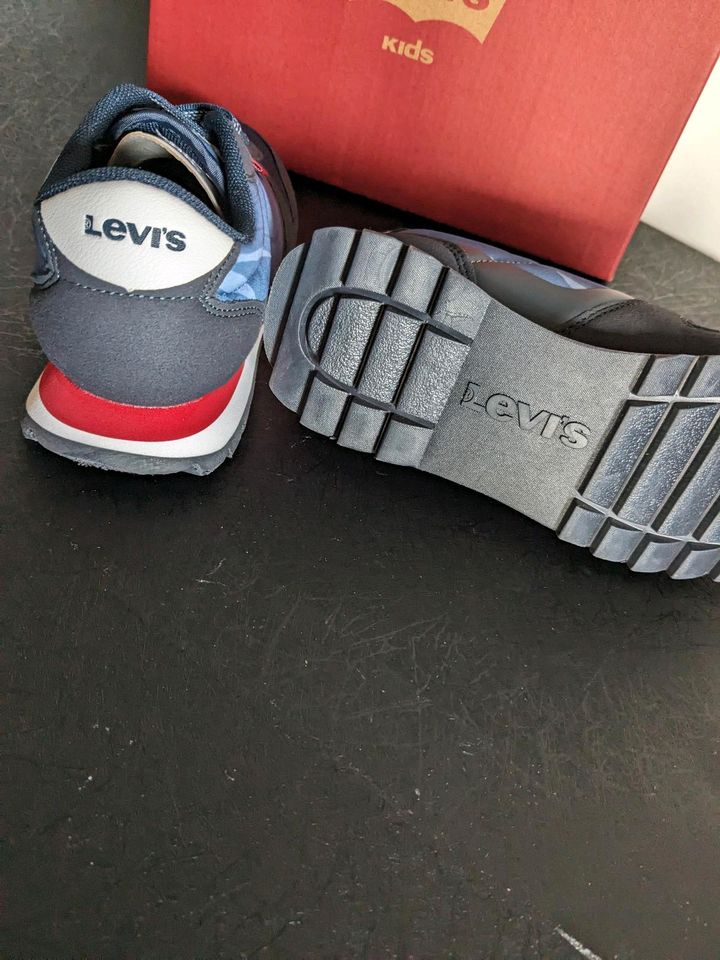 Levi's Sneaker Größe 30 in Wettin-Löbejün