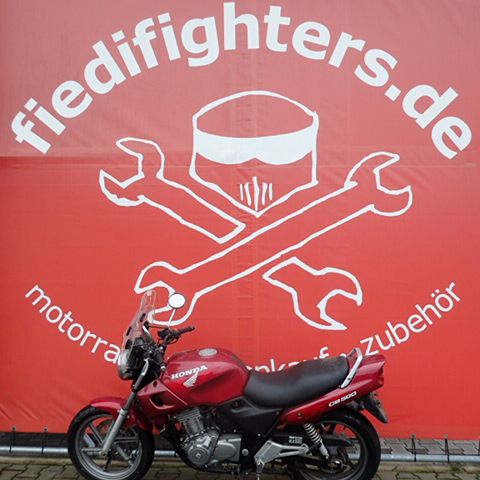 Honda CB 500 PC32 Felgen Sitzbank Tacho Vergaser Lima Anlasser in Mantel