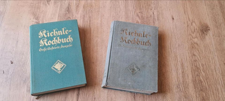 2 alte Kochbücher in Schramberg