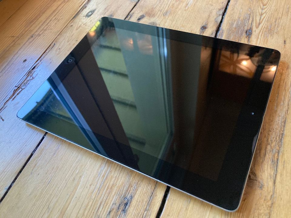 Apple iPad 2 (Modell A1395), 32GB, WiFi in Recklinghausen