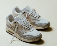 NIKE AIR MAX 1 NEU EU44,5 SAFARI SUMMIT WHITE Weiß grau blau Hannover - Linden-Limmer Vorschau