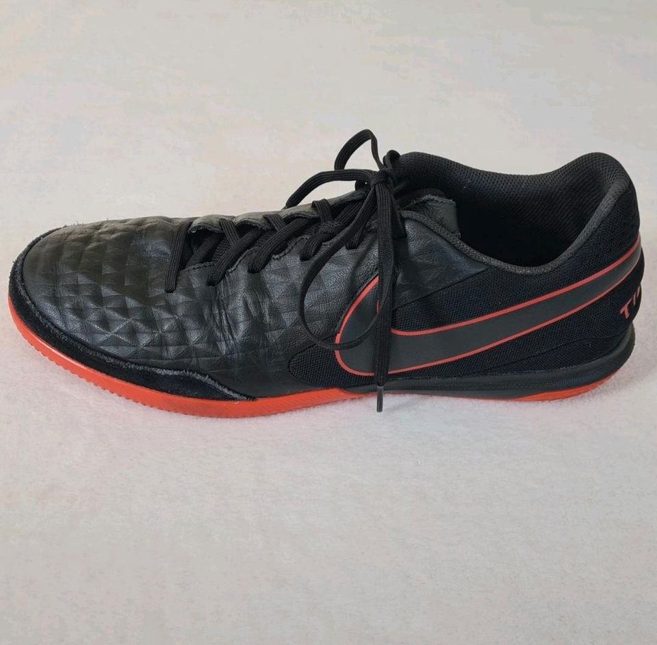 ⭐ Nike ⭐ Legend 8 ⭐ Gr. 46 / 12 ⭐ Fußball indoor ⭐️ in Minden