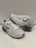 Nike Air Max Gr.41 guter Zustand weiß guter Zustand Leipzig - Gohlis-Mitte Vorschau