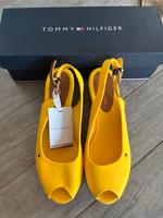 Tommy Hilfiger Sandalen/Espadrilles mit Keilabsatz Gr. 39 Schleswig-Holstein - Großhansdorf Vorschau
