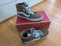 Vans Filmore Hi Suede Dusty Olive Gr. 43 (Neu) Nordrhein-Westfalen - Werne Vorschau