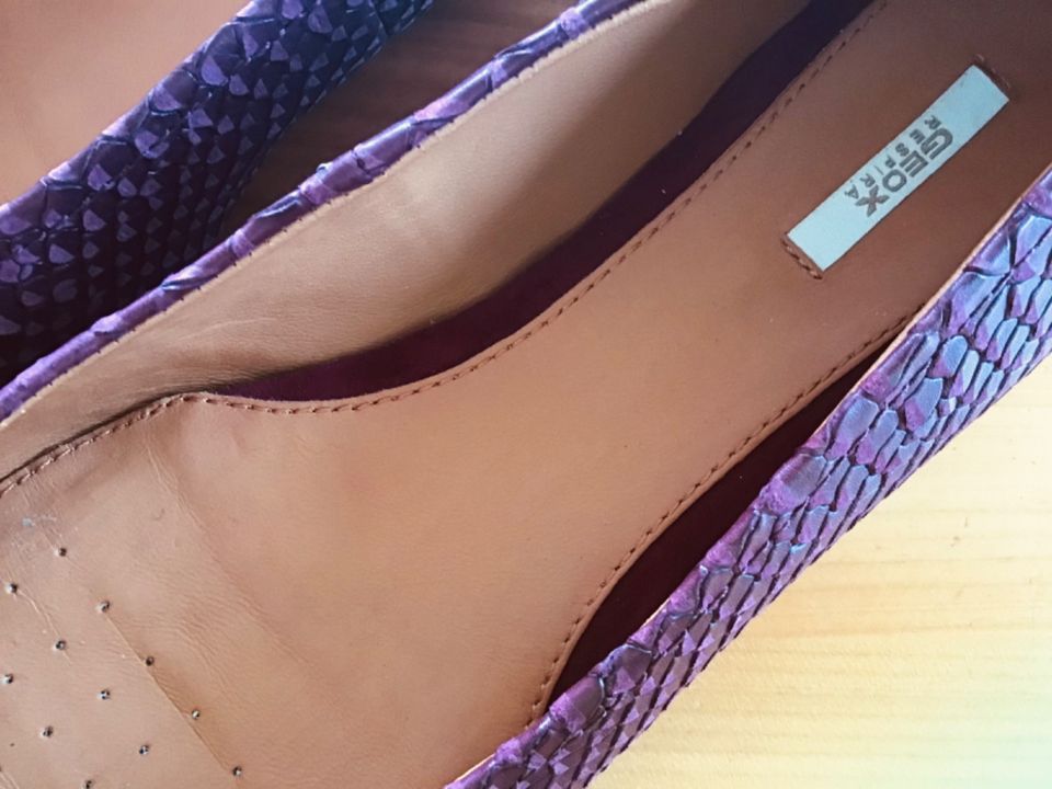 Neu! Geox Respira: Ballerinas Gr. 39 Aubergine Leder in Wedel