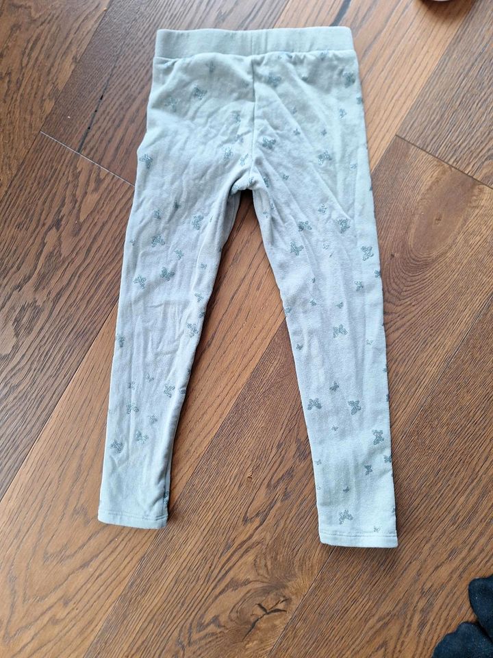 H&M Leggings gefüttert wie neu Gr 110 in Meisenheim