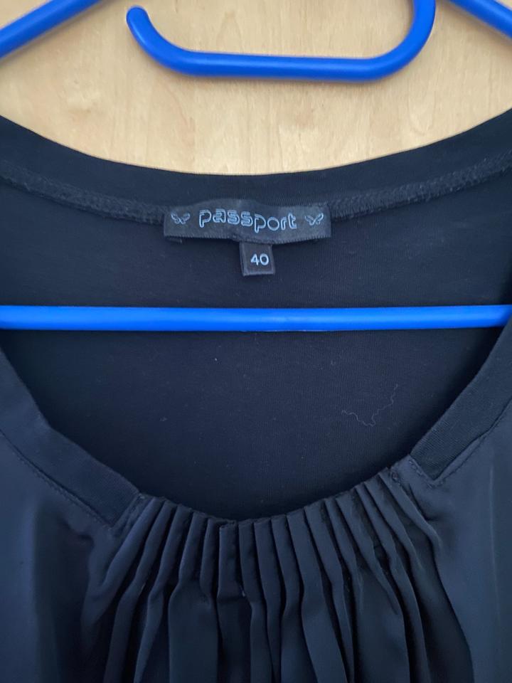 PASSPORT Trägershirt schwarz mit Glanz Gr. 40 einmal getragen in Parsdorf