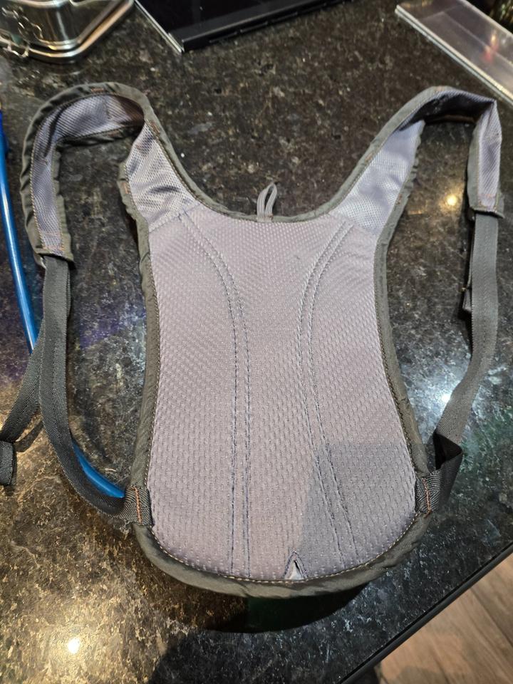 Camelbak Hydrobak Trinkrucksack 2L wie neu Trekking Wandern in Düsseldorf