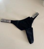 Victoria’s Secret String / Tanga – Größe L – Schwarz Niedersachsen - Alfeld (Leine) Vorschau