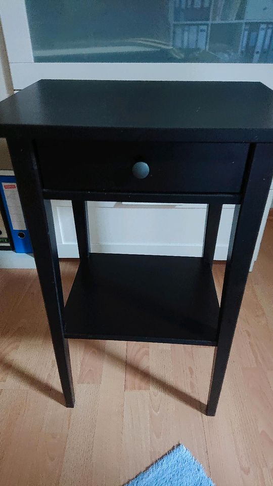 Hemnes Nachttisch in Egestorf