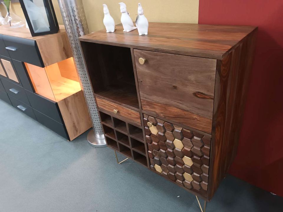 (E) Schränke, Sideboard, Kommode statt 949€ in Eisleben