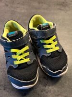 Kinderschuhe Sneaker Nike Größe 25 Hallenschuhe Leipzig - Burghausen-Rückmarsdorf Vorschau