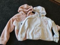 2 sehr flauschige Mädchen Pullover Größe 134/140 Baden-Württemberg - Heilbronn Vorschau