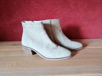 Lascana Stiefeletten beige Wildleder Größe 38 Hessen - Korbach Vorschau