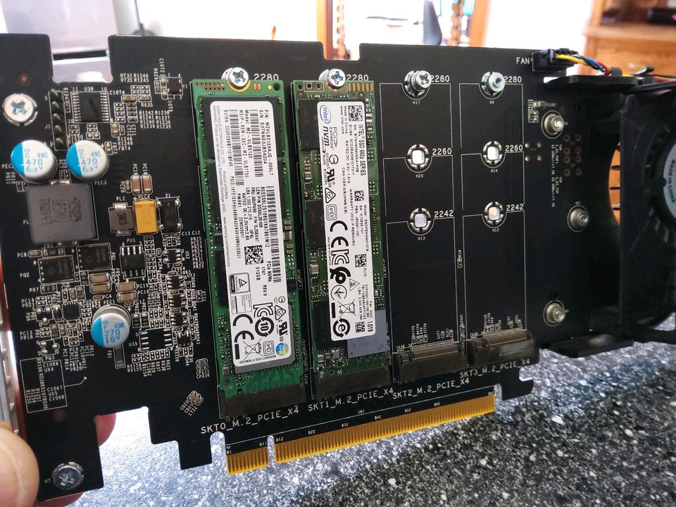 Dell NVMe SSD Adapter Card 4x M.2 PCI-E x16 DPWC400 in Gelsenkirchen