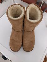UGG Boots CLASSIC SHORT II gefüttert Leipzig - Gohlis-Süd Vorschau