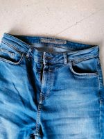Hübsche Jeans, verkürzt, von Geisha, Gr. 40 Baden-Württemberg - Ulm Vorschau