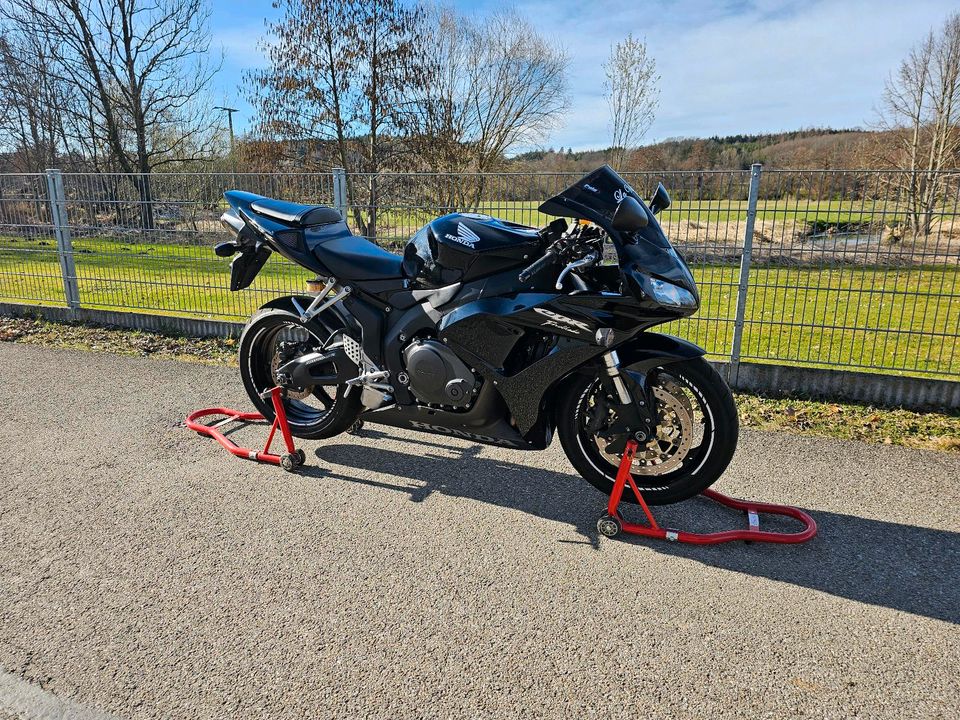 Motorrad, Honda, CBR 1000 RR Fireblade, SC 57, Supersportler, in Reichertshausen