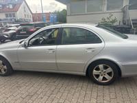 Mercedes-Benz E 200  ELEGANCE  AUTOMATIK Kr. München - Garching b München Vorschau