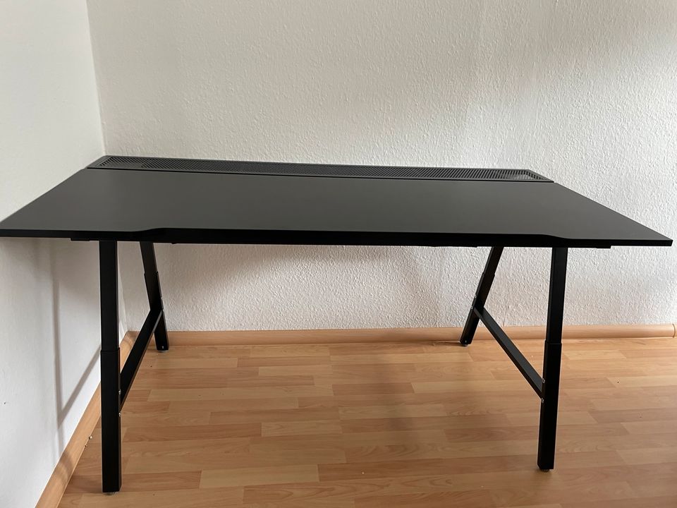 Gaming Tisch / Schreibtisch in Chemnitz