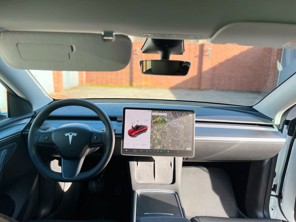 Tesla Model Y Long Range TOP in Landshut