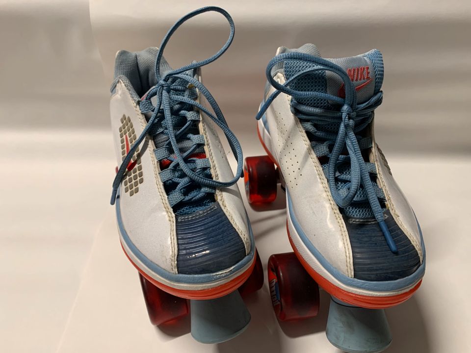 Nike Sneaker Rollerblades GR 40 in Hamm