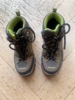 Sehr gut erhaltene Quechua Wanderschuhe Gr. 33 München - Schwabing-West Vorschau