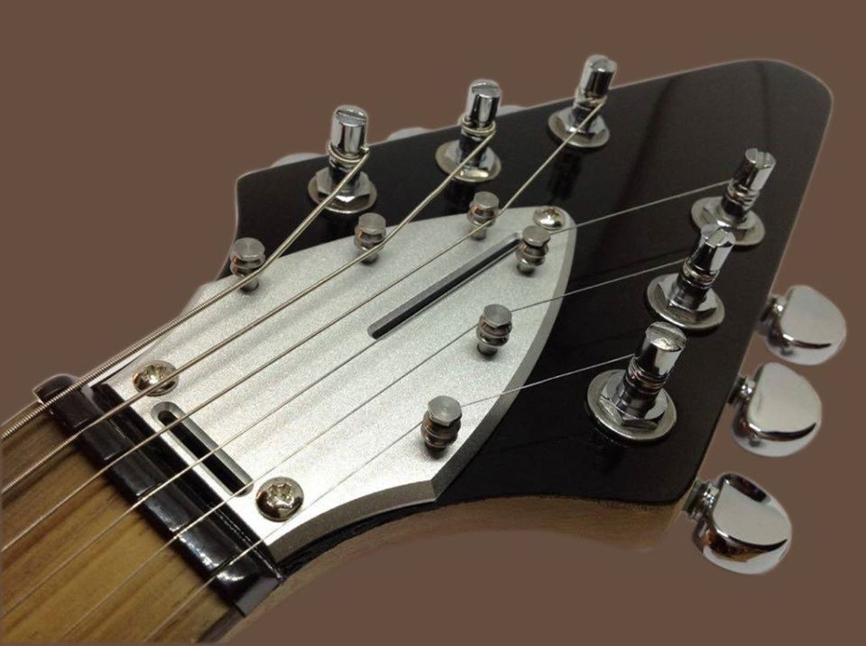 The STRING BUTLER - V5 Arrowhead- SILVER- FÜR GITARRE in Bogen Niederbay