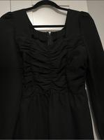 Schwarzes Kleid lang - vorne mit schönem Schnitt Hessen - Erlensee Vorschau