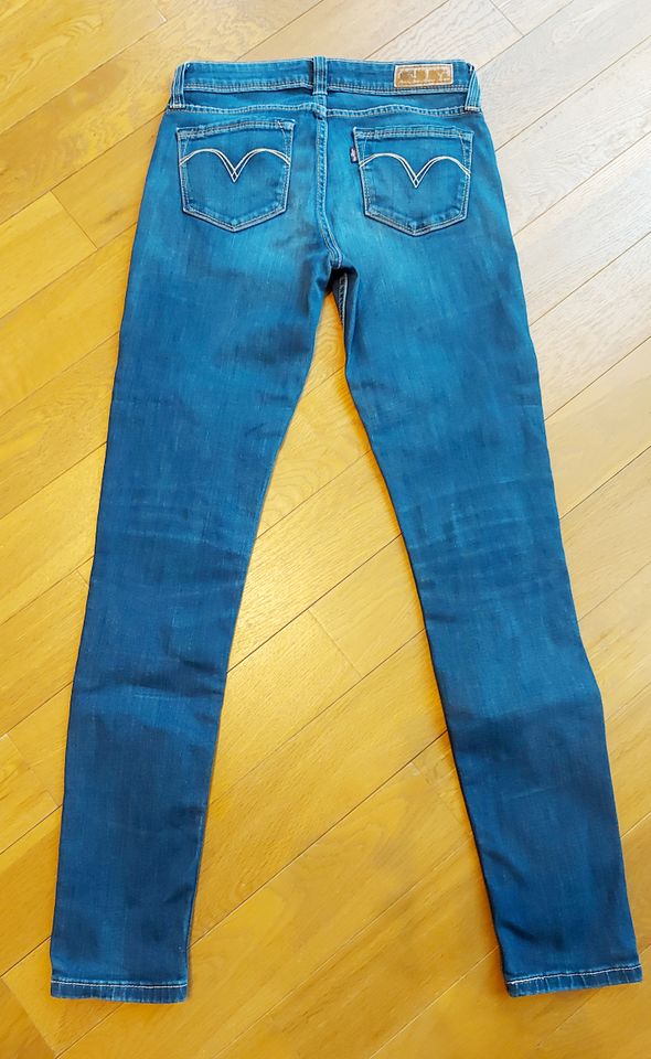 Levi`s Demi Curve Jeans Low Rise Skinny W25/L30 in Hamburg